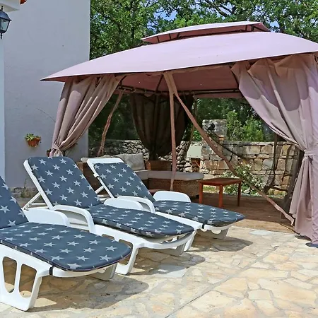 Casa de Férias Krka Waterfalls Lozovac