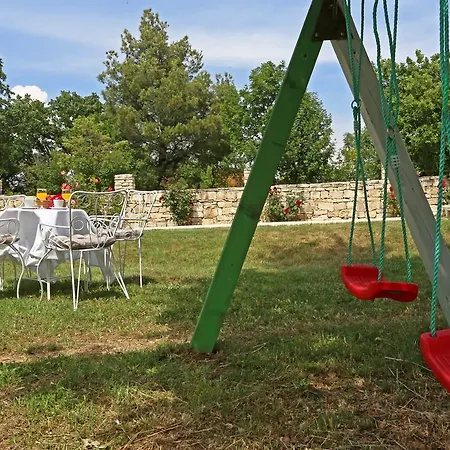 Vikendica Krka Waterfalls *