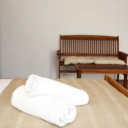 Krka Waterfalls Casa de Férias Lozovac