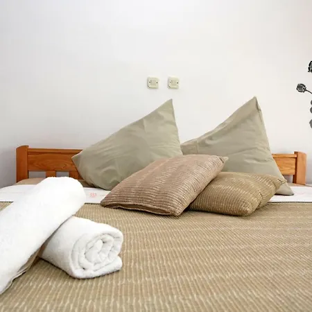 Holiday Krka Waterfalls Tatil Evi Lozovac