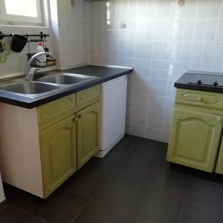 Vikendica Krka Waterfalls *