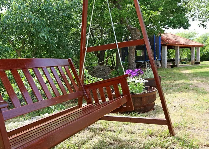 Krka Waterfalls 度假居 罗佐瓦克